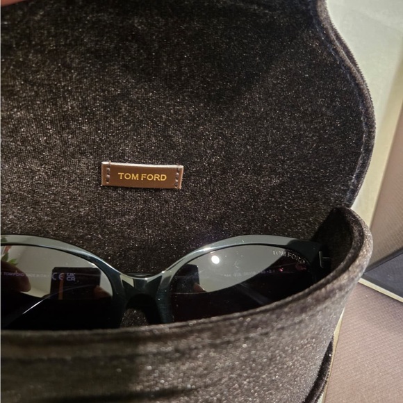 Tom Ford FT TF0844 ANI 01B Cat Eye Shiny Black Gray 58/18/140mm Sunglasses Frame main image 9